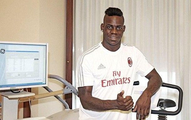 Επίσημα Μπαλοτέλι στη Μίλαν