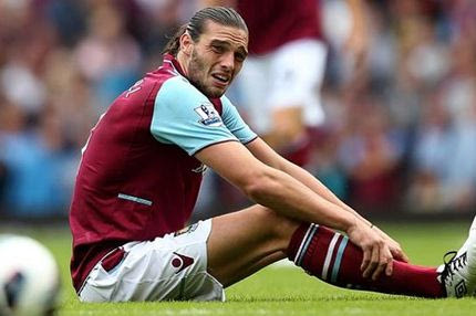 Τραυματίστηκε φορώντας το παπούτσι του ο Κάρολ