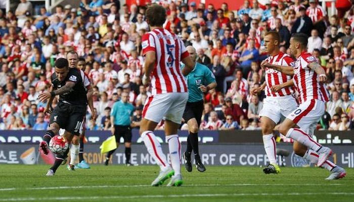 Τρομερή γκολάρα ο Κουτίνιο