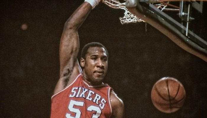 Πέθανε ο Ντάριλ Ντόκινς