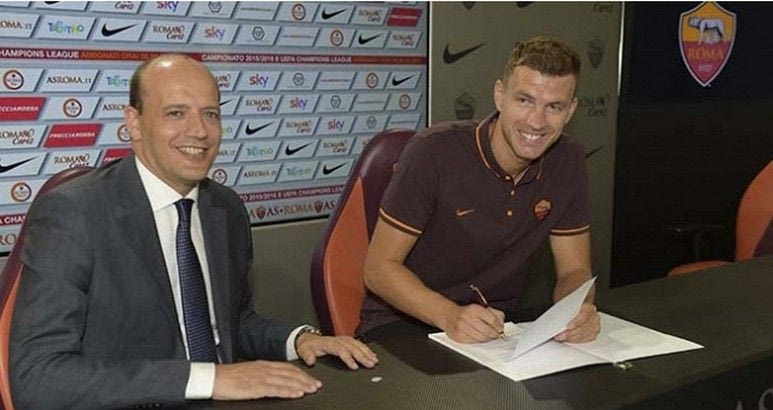 Ο Τζέκο και η φανέλα της Ρόμα με το 9