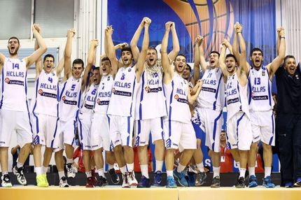 ΤΟ ΣΗΚΩΣΑΝ! Πρωταθλητές οι Εφηβοι: Ελλάδα – Τουρκία 64-61