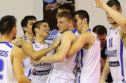 Παιδιά είναι, αφήστε τα να παίξουν