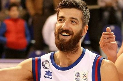 Γκαγκαλούδης: “Να προστατέψει η ΑΕΚ τον Δίπλαρο!”