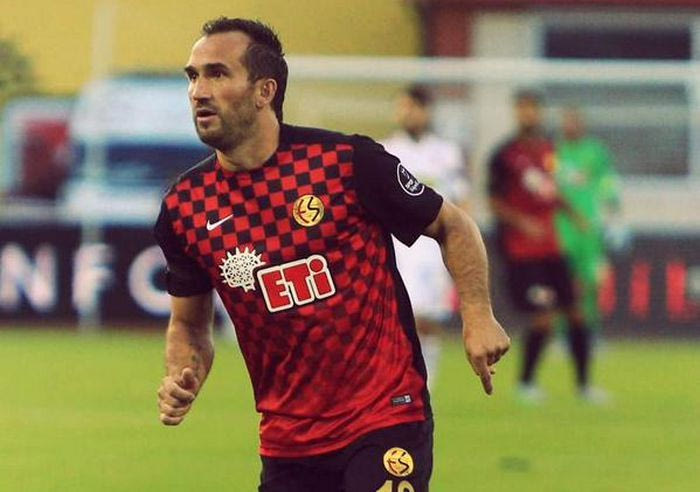 Σε αναζήτηση ομάδας ο Γκέκας