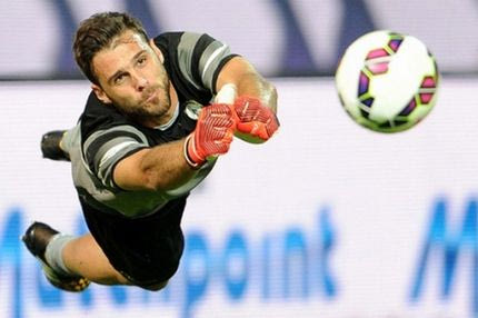 Οι εντυπωσιακές αποκρούσεις του Καρνέζη κόντρα στη Γιουβέντους