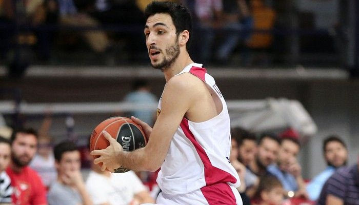 Υπέγραψε στην ΑΕΚ ο Κατσίβελης