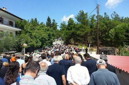 Το τελευταίο “αντίο” στον Παρίδη