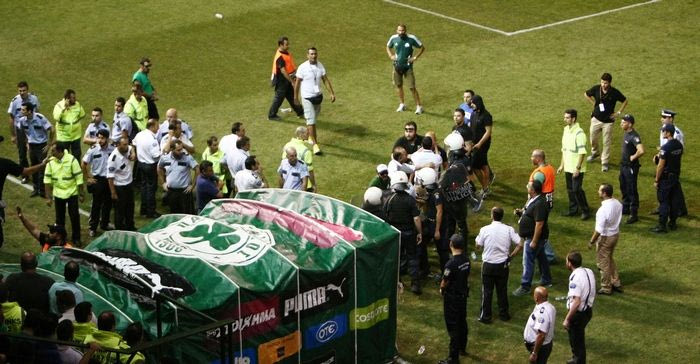 Τιμωρία της έδρας εν όψει