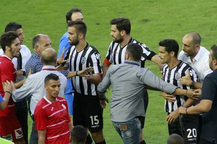 Το χτύπημα του Κόστα και η ένταση στην Τούμπα