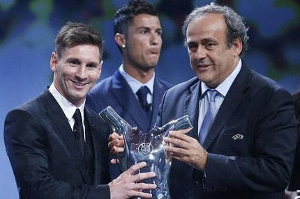 Ακολουθώντας τον Μέσι στο γκαλά της UEFA