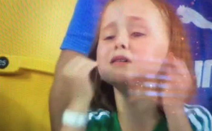 Το απίστευτο ξέσπασμα μικρής οπαδού της Ραπίντ Βιέννης