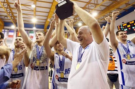 Δήμος Βόλου: “Ξίδι σε μίζερους και κακομοίρηδες”