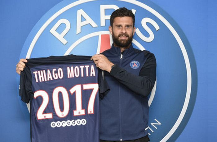 Τα βρήκε με την Παρί και ανανέωσε για ένα χρόνο ο Μότα