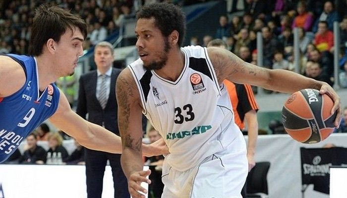 Κράτησε και τον Τόμπκινς η Ρεάλ