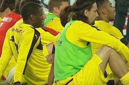 Τρομερή αποθέωση των παικτών της Ντόρτμουντ από τους φιλάθλους της