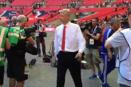 Ο Μουρίνιο αγνόησε τον Βενγκέρ