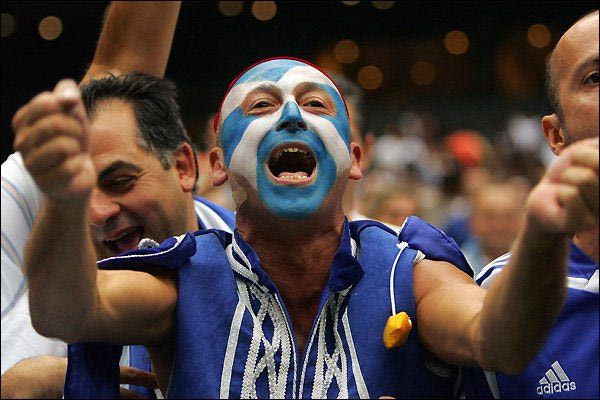 Όλα γαλανόλευκα
