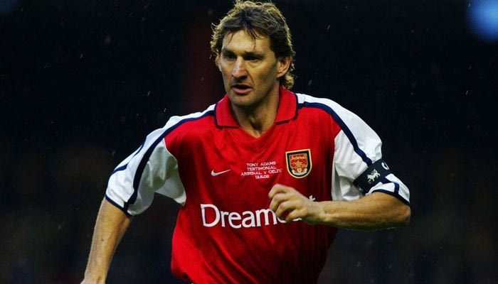 Φέργκιουσον: “Ο Άνταμς ήταν παίκτης της Γιουνάιτεντ σε φανέλα της Άρσεναλ”