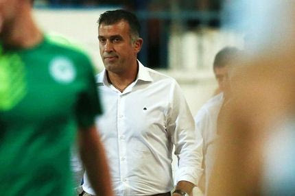 Γιάννη, μην αδικείς άλλο τον εαυτό σου. Φύγε