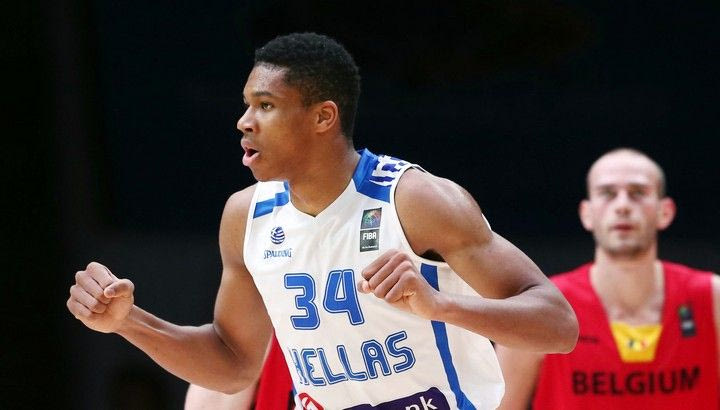 Αντετοκούνμπο: “Μας μίλησαν στ’ αποδυτήρια Σπανούλης και Ζήσης”