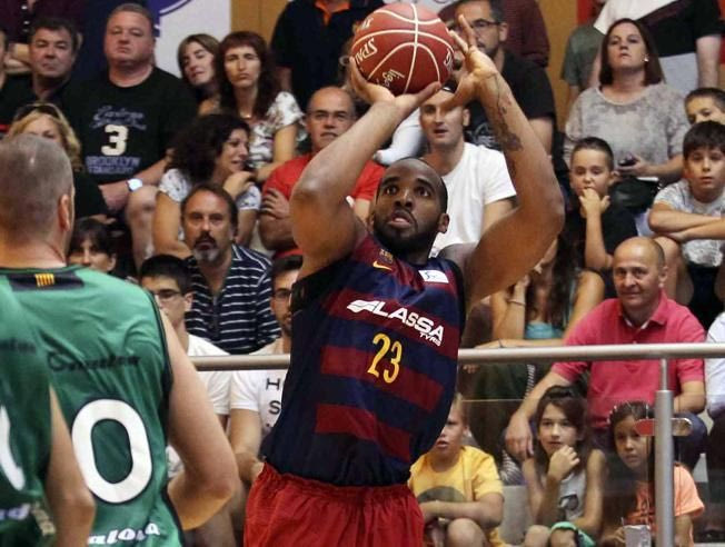 Πλήγμα με Σάμουελς η Μπαρτσελόνα