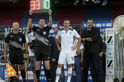 Αποθέωση στην είσοδο του Μπερμπάτοφ