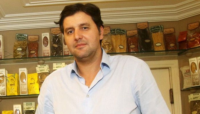 Το photostory της συνέντευξης του Ντέγιαν Μποντιρόγκα στο Contra.gr