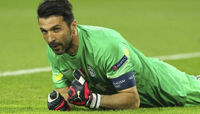 Μπουφόν: “Να αφήσουμε στην άκρη τη συζήτηση για το πρωτάθλημα”