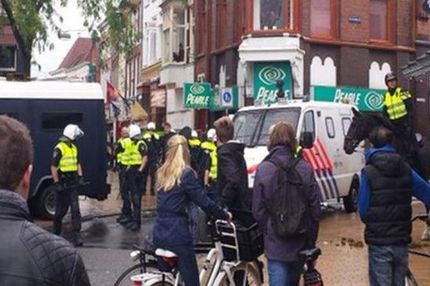 Οπαδοί της Μαρσέιγ καταστρέφουν καφετέρια στην Ολλανδία