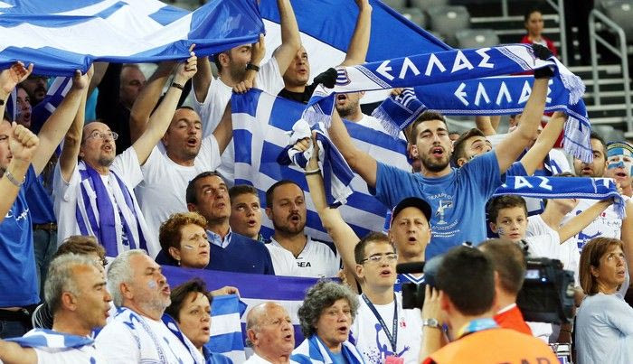 Η ομογένεια στο πλευρό της Εθνικής