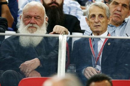 Έραναν τον τάφο…