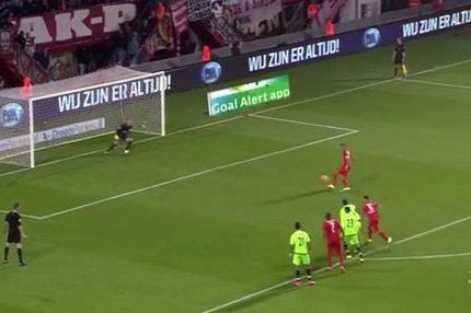 Πέναλτι αλα-Πανένκα στο Τβέντε-Άγιαξ