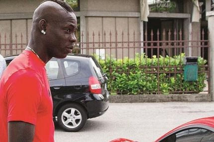 Πήραν το δίπλωμα του Μπαλοτέλι για υπερβολική ταχύτητα!