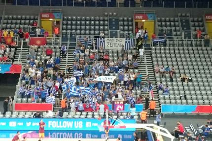 Αποδοκιμασίες και… Ζορμπάς