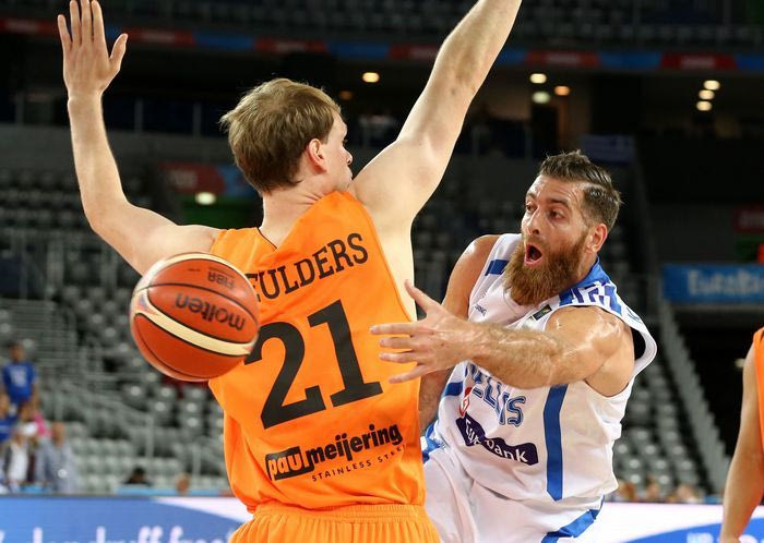 Τα καλύτερα tweets για το Ελλάδα-Ολλανδία