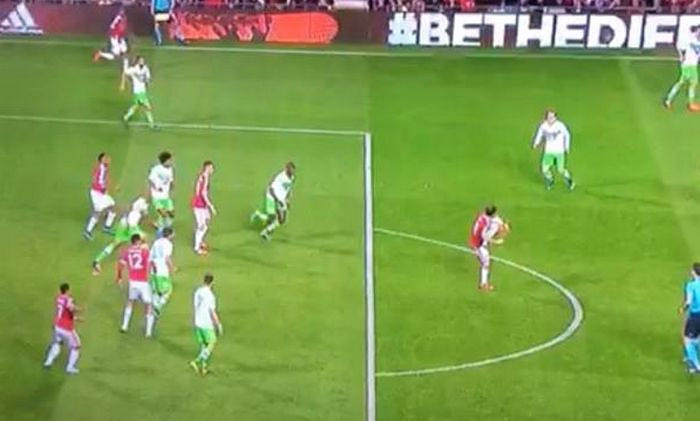 Απίθανο τακουνάκι του Μάτα στο γκολ της Γιουνάιτεντ