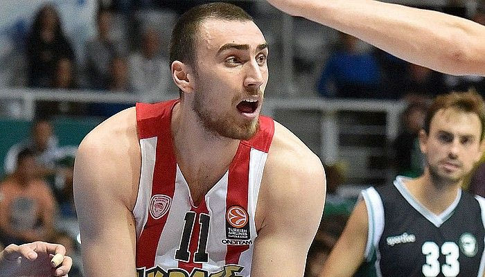 Ο Ολυμπιακός έχει να πάρει από τον Μιλουτίνοφ