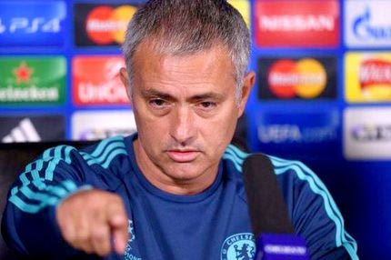 Επεισόδιο με Μουρίνιο: “Ψάξτε στο google αντί να κάνετε ηλίθιες ερωτήσεις”