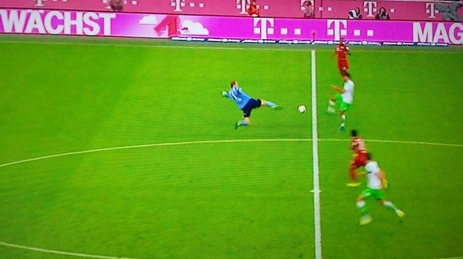 ΑΠΙΣΤΕΥΤΟ: Ο Νόιερ βγήκε μέχρι το κέντρο!