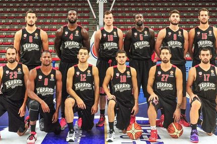 Ήττα του Ολυμπιακού στη Σαρδηνία, τραυματισμός Αγραβάνη