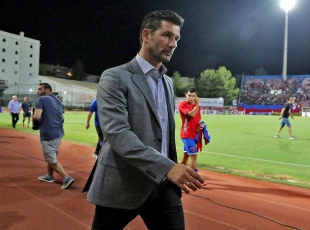 Στα… πιτς η Νέα Σμύρνη