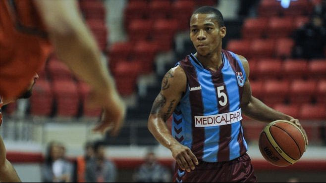 Δυσκολίες στην υπόθεση Ραντλ