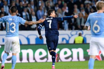 Με τον 500άρη Ρονάλντο η Ρεάλ, έκανε περίπατο η Παρί