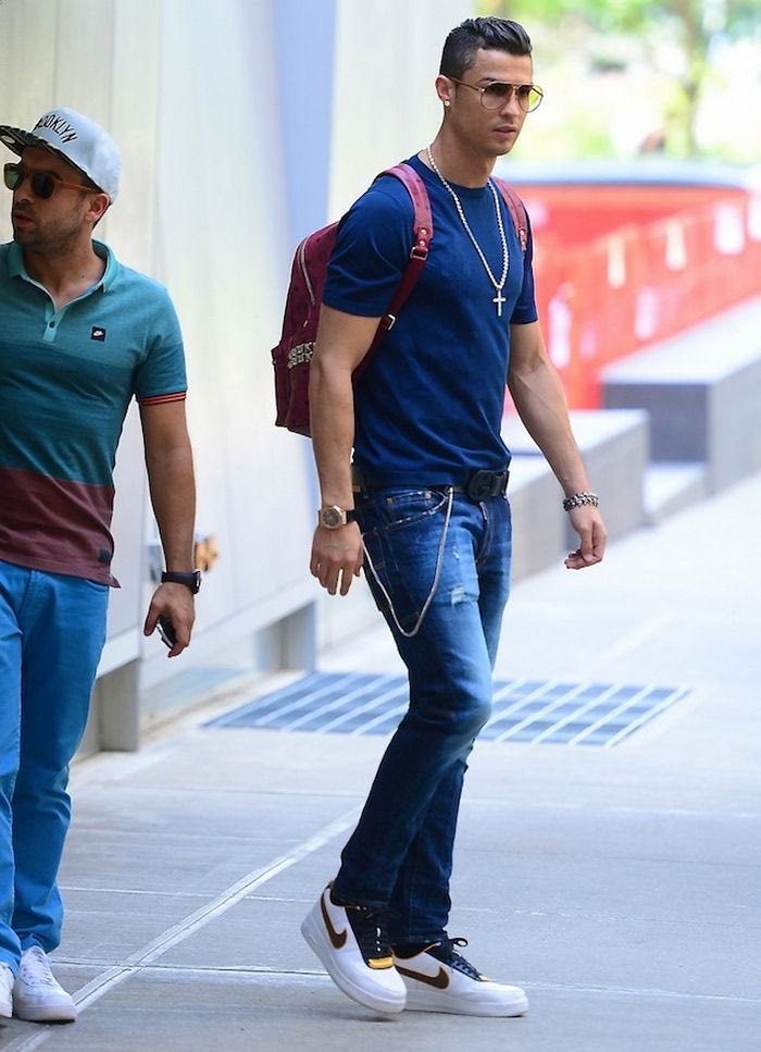 Σχολική τσάντα αγόρασες;