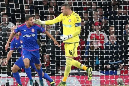 Οι αποκρούσεις του Ολυμπιακού πάνω στη γραμμή