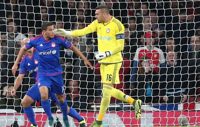 Οι αποκρούσεις του Ολυμπιακού πάνω στη γραμμή