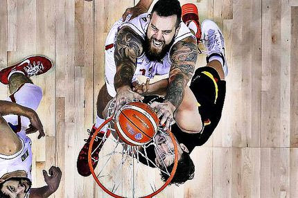 Η Σερβία που τρομάζει, η υπόκλιση στον Νοβίτσκι