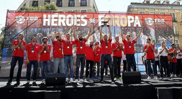 Επέστρεψαν σαν ήρωες οι πρωταθλητές Ευρώπης Ισπανοί