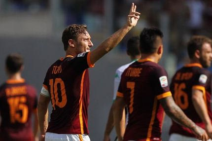 Τριακοσάρισε ο Τότι